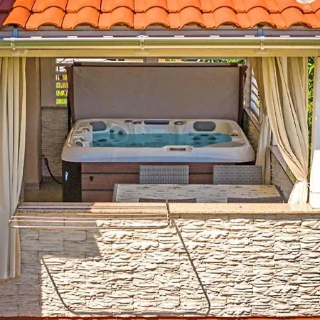 Sabbioso Sauna & Jacuzzi - Happy Apartment